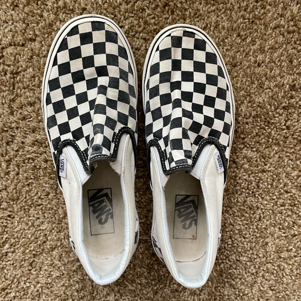 Checkered Slip-On Vans || pre-loved, good condition - women’s size 7